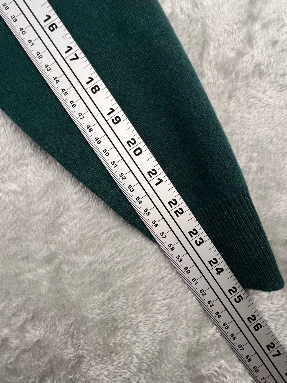 J.Crew 100% Cashmere Sweater Mens Size M Green Crewneck Long Sleeve Luxury - Picture 8 of 13